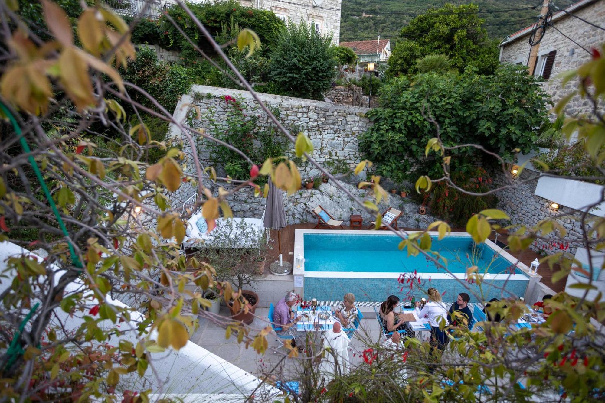 Boutique Hotel Capitano Herceg Novi Exterior foto